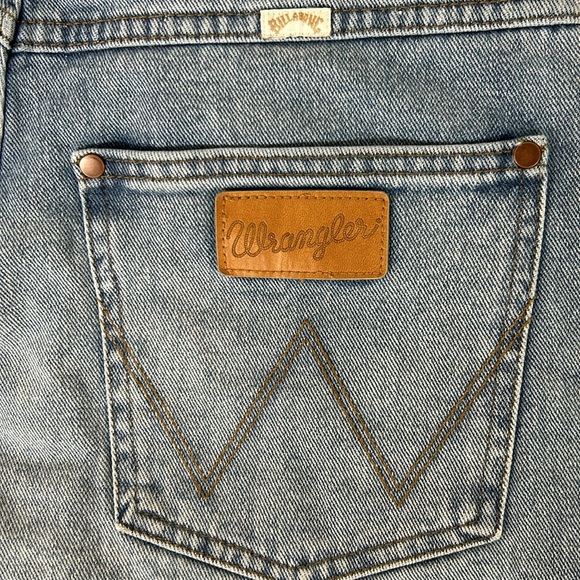 Billabong x Wrangler Showdown Patch Work Shorts - Picture 7 of 8